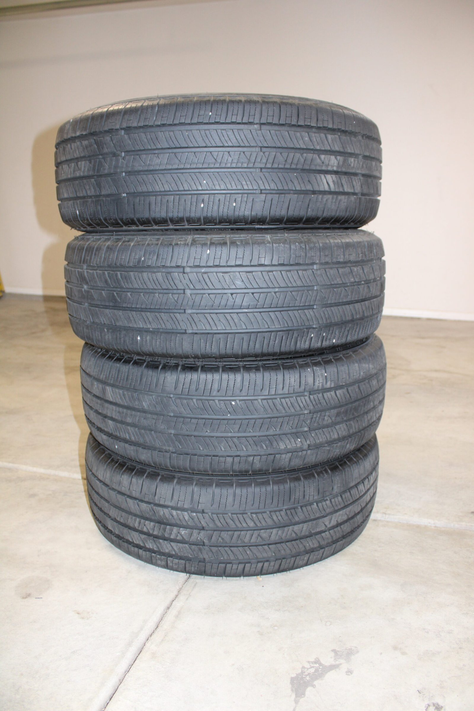 Four Falken Tires 235/60R18
